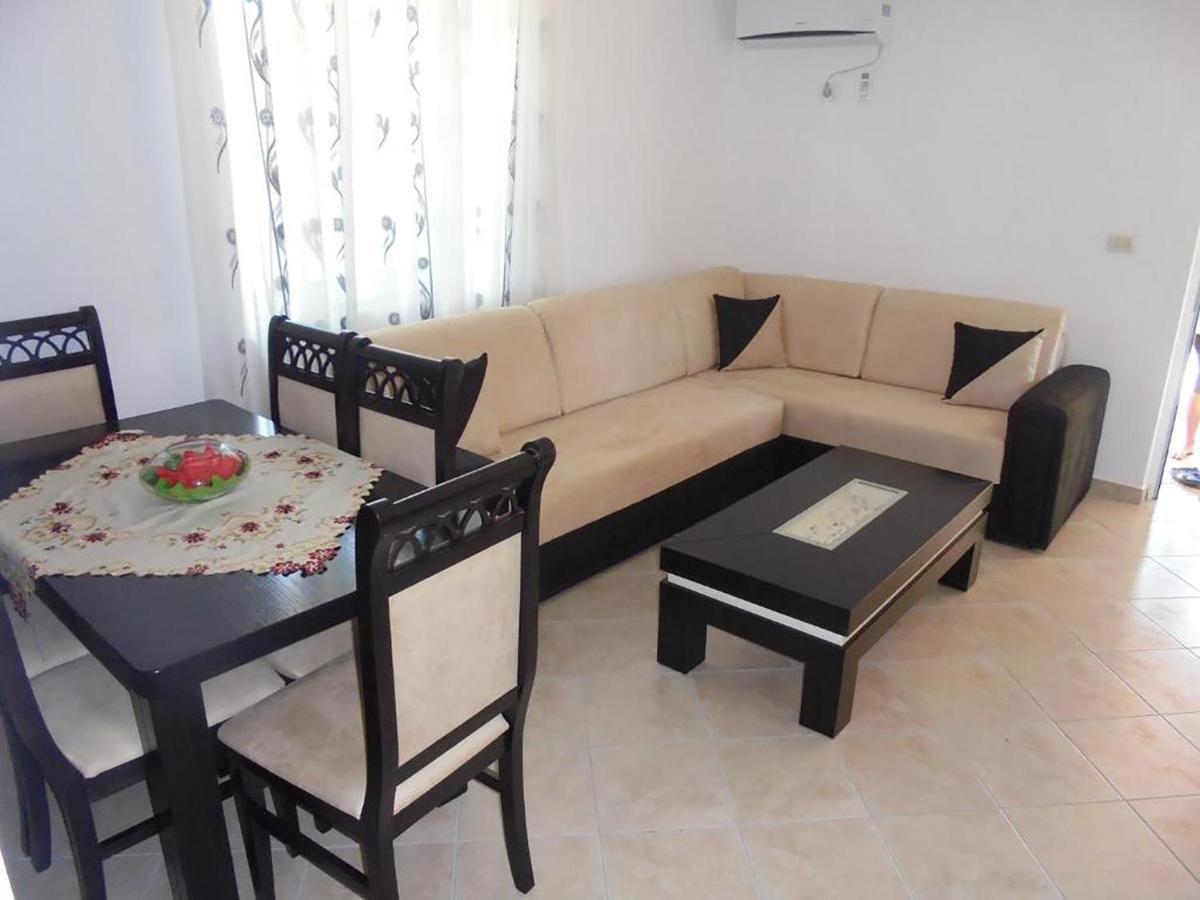 Vila Viktori Εξαμίλιο Εξωτερικό φωτογραφία