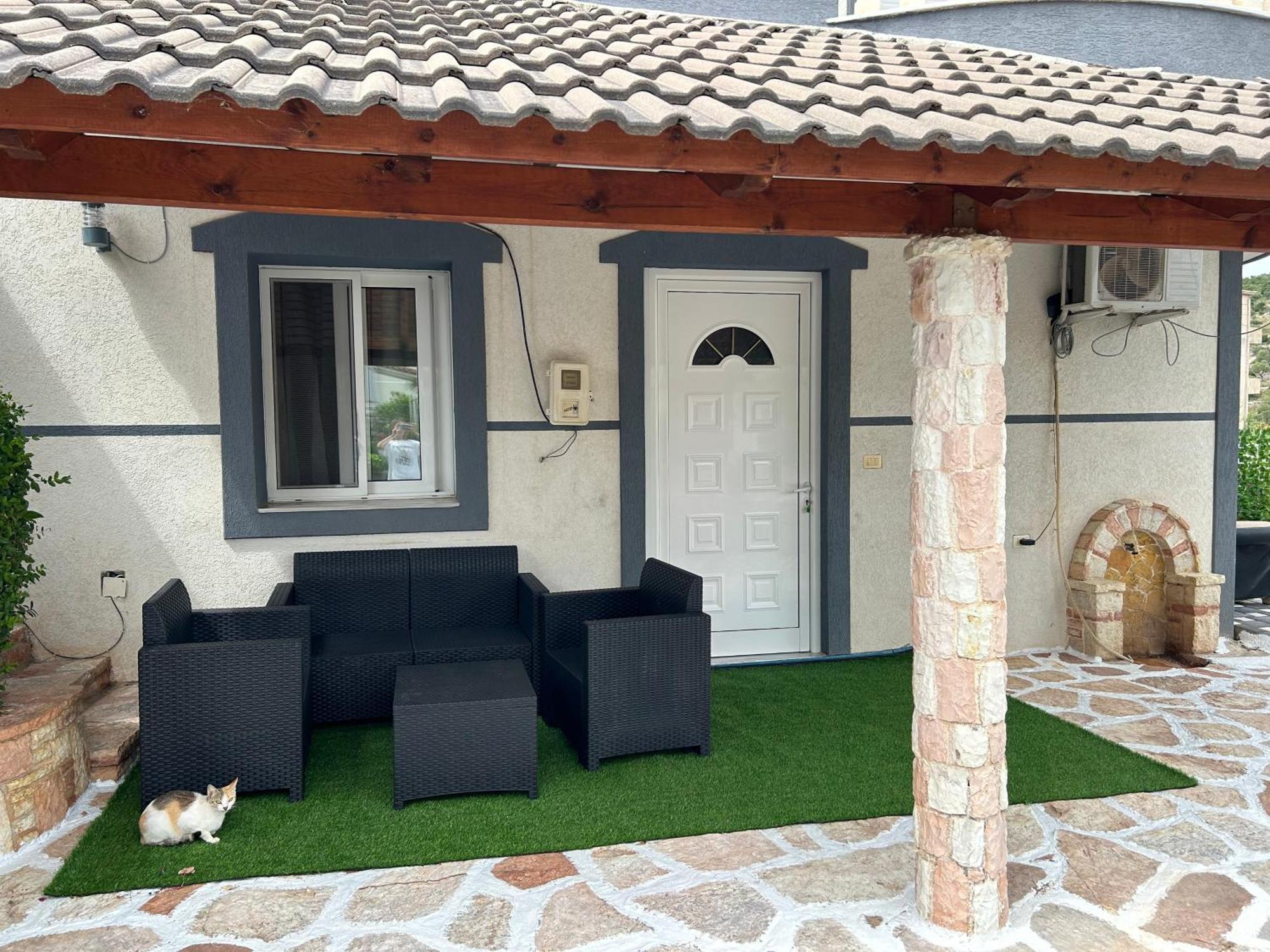 Vila Viktori Εξαμίλιο Εξωτερικό φωτογραφία